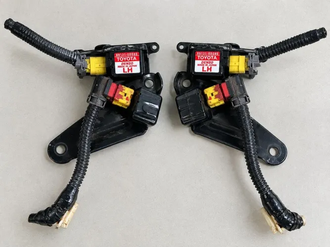 Par de sensor de Impacto/ colisão frontal, originais Toyota/ Denso