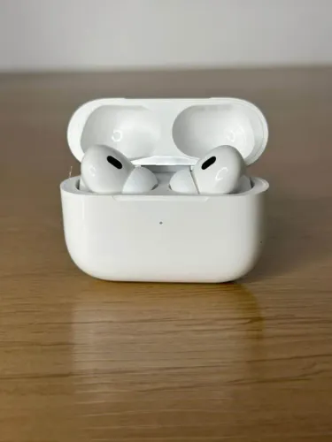 Fones de ouvido Pro 6 - Novo e lacrado