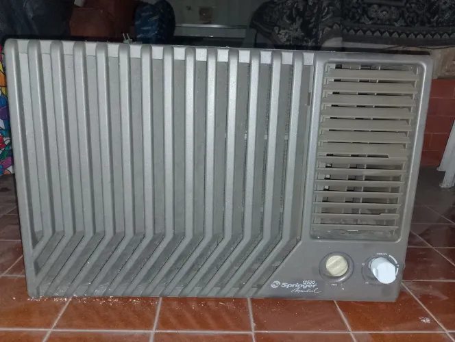 Ar condicionado 12.500 BTUs Springer
