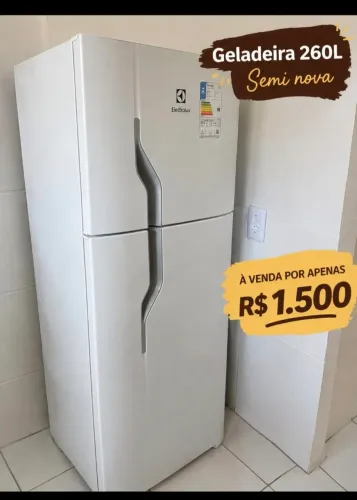 Vendo Geladeira Seminova 6 meses de uso