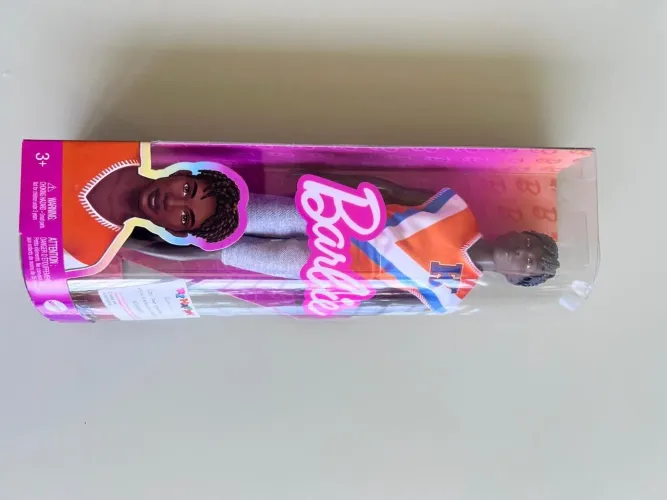 Boneco Barbie Fashionista Ken Negro Mattel