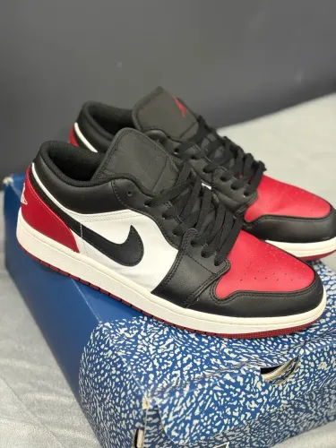 Tênis - Air Jordan 1 Low Bred Toe
