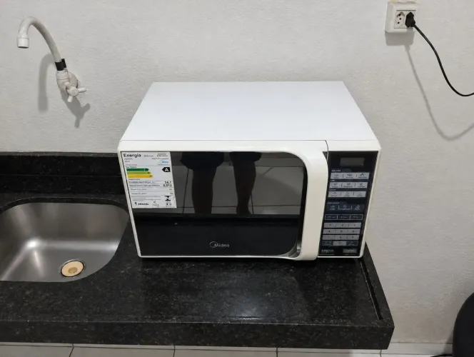 Micro-ondas completo funcionando perfeitamente 31 litros