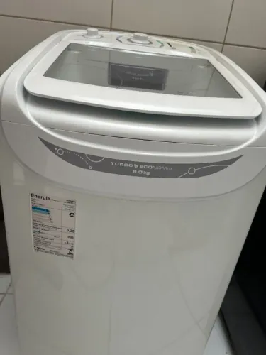 Máquina de Lavar Roupa - Eletrolux LTD09 8kg 127v - Usada