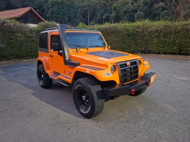 Troller T-4 4X4 3.0 TB Int. Cap. Rígida Diesel 2011