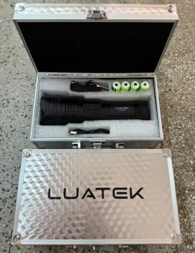 LANTERNA ULTRA FORTE LUATEK - ACOMPANHA MALETA