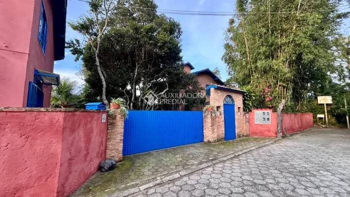 PROPRIEDADE À VENDA