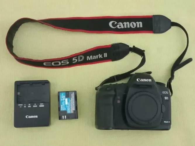 Canon 5D Mark II 