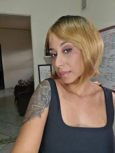 peruca feminina curta lisa com franja