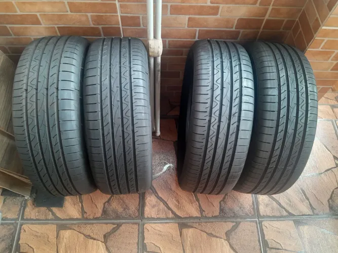 Pneu  215 60 16,continental, montana,cerato,tracker,Corolla,Civic, ecosport, air cross c3,