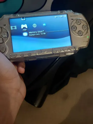 Vendo psp com carregador original e bateria original desbloqueado