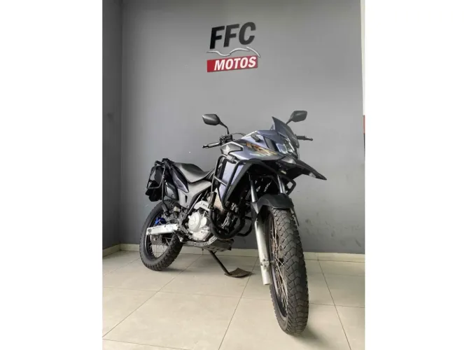 Honda Xre 300 2023