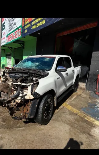 HILUX 2022 SRX  PARA RETIRADA DE PEÇAS!