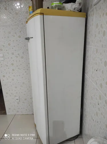 Vendo geladeira Eletrolux