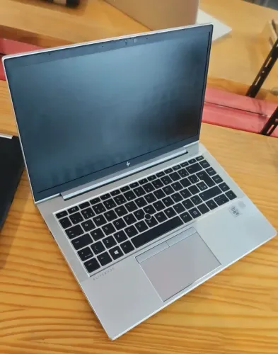 ultrabook HP G7 i7 10Th 16gb ssd 256gb