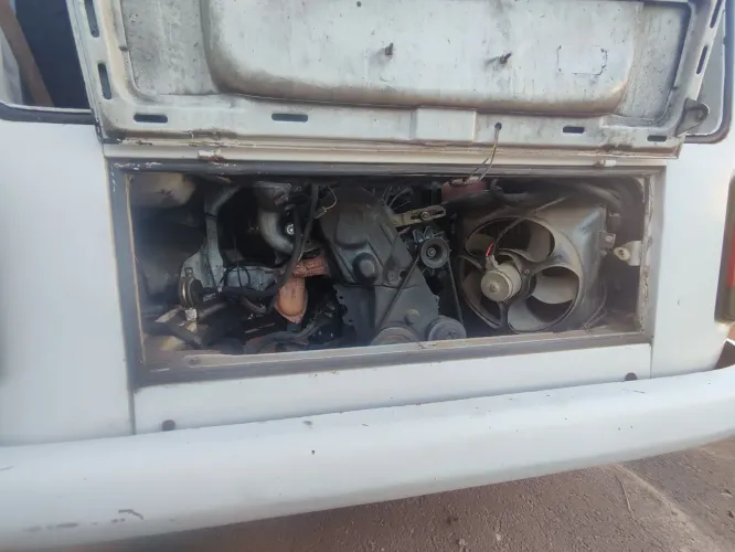 Volkswagen Kombi Standard/ Luxo/ Serie Prata 1999
