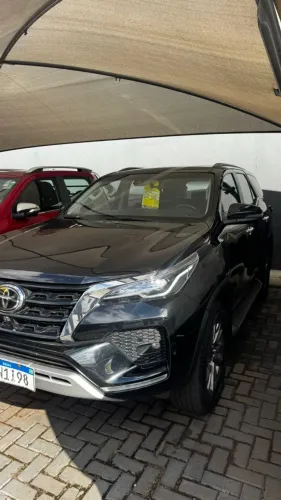 Toyota Hilux SW4 SRX 4X4 2.8 TDI 16V Dies. Aut. 2022