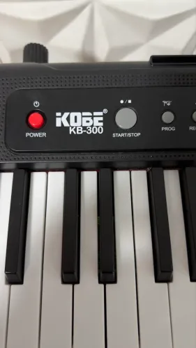 Teclado Kobe KB-300