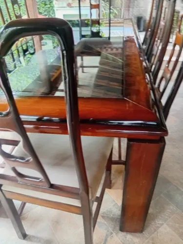 Mesa madeira com 8 cadeiras