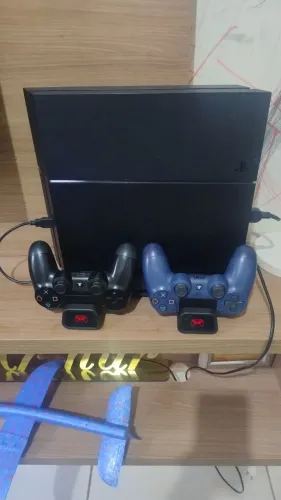VENDO PS4 EM EXCELENTE ESTADO