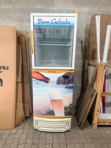 REFRIGERADOR PARA BEBIDAS BIPARTIDO CERVEJEIRA GELOPAR