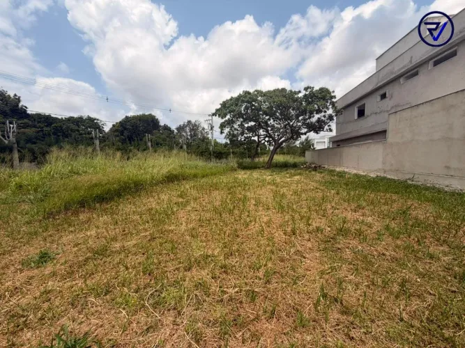 Lote de Esquina 481m² no Reserva Terra Brasilis