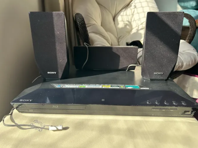 Home theater blueray/dvd Sony