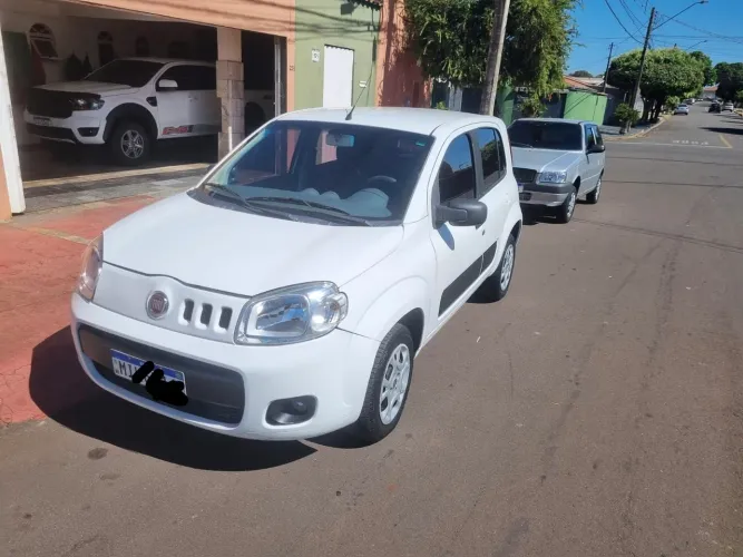 Fiat Uno Vivace Celeb. 1.0 EVO F.flex 8V 5P 2012