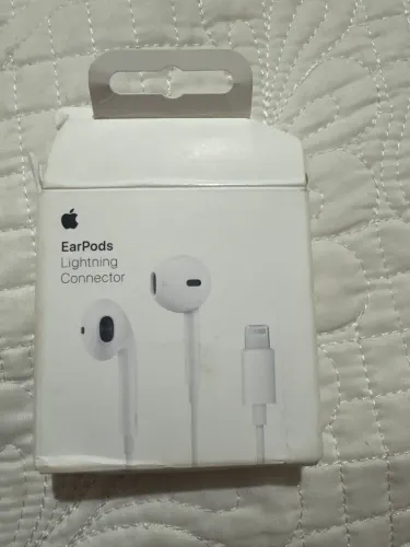 Vendo  FONE IPHONE ATÉ 14 NOVO BRANCO VOM FIO