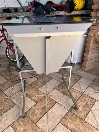 Mesa gravadora e berço para silkscren 