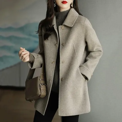 Lindo casaco de lã novo Tamanho M perfeito para o inverno!!!