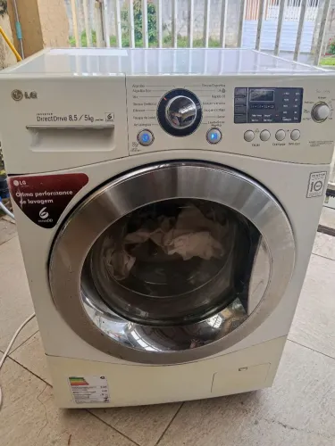 Lava e Seca LG 8,5kg EXCELENTE!
