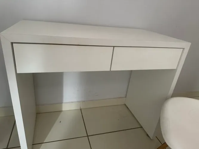 Mesinha de estudos/pendeadeira