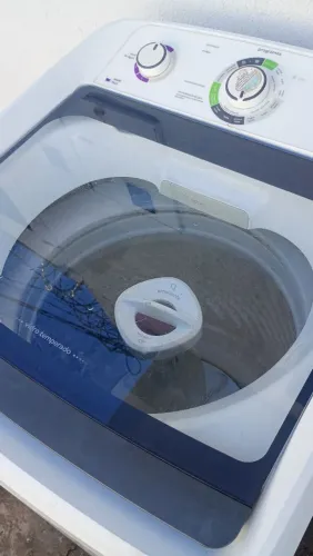 Máquina de lavar roupas 