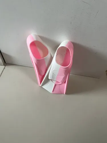 Pé de pato infantil