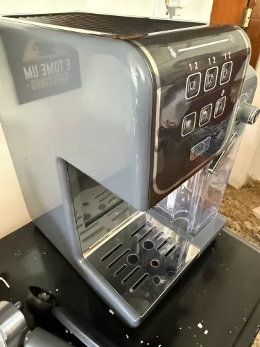 Cafeteira expresso Oster 