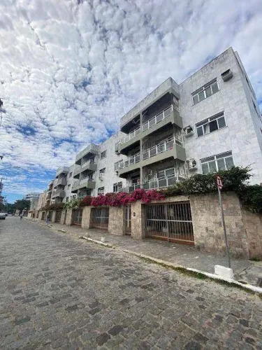Apartamento com 3 dormitórios à venda, 113 m² por R$ 780.000,00 - Centro - Cabo Frio/RJ