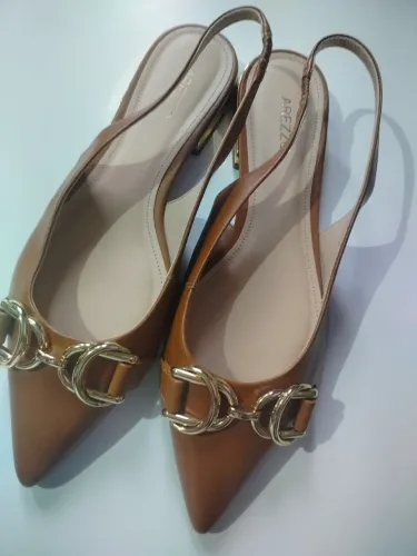 Vendo sapatilha da arezzo