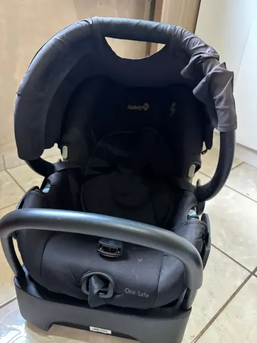 Carrinho de bebê + Moisés + Cadeirinha de carro Safety 1