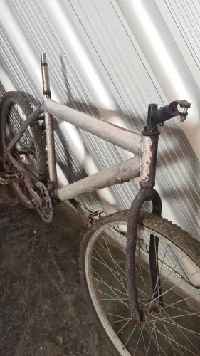 Bicicleta de alumínio para reforma