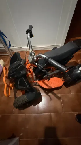 Quadriciclo infantil 