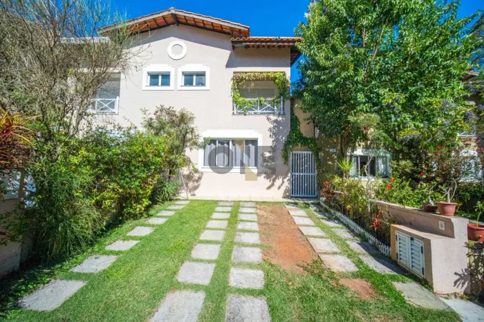 Casa com 3 dormitórios, sendo 1 suíte para venda - Granja Viana - Cotia - SP
