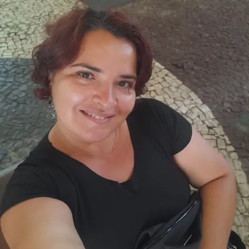 Faço serviços de faxina ou fixo em serviços Gerais
