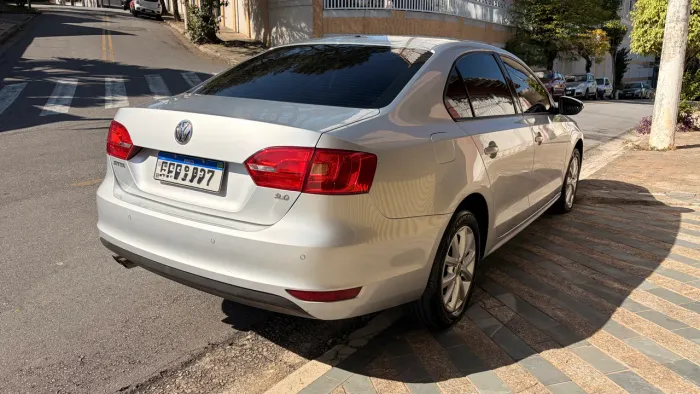 Volkswagen Jetta Comfortline 2.0 T.flex 8V 4P Tipt. 2012