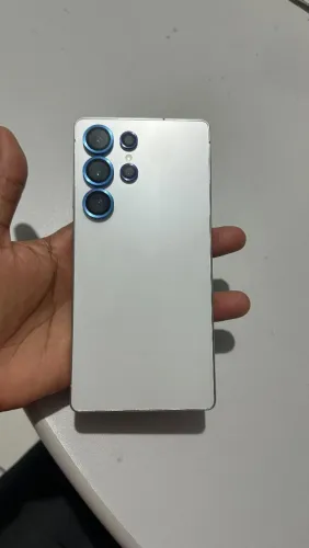 S25 Ultra ainda na garantia.