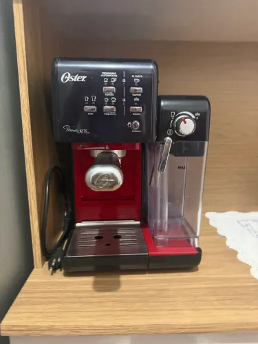 Cafeteira Oster PrimaLatte II 2