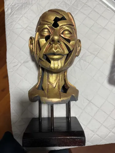Escultura Contemporânea Autoral - Rafael Montrod (50cm)