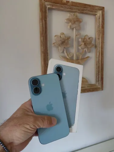 IPhone 16 128GB