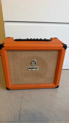 Amplificador Orange Crush 35LDX ? 35W, cor laranja vibrante