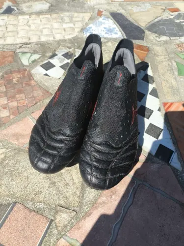 Chuteira Mizuno Neo Beta 4